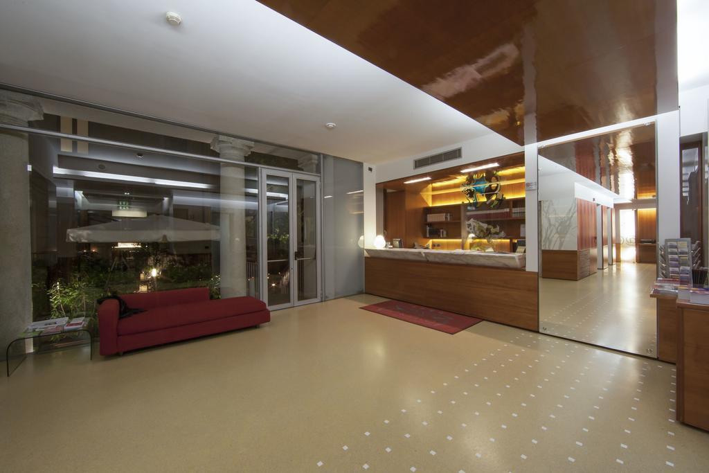 Ariosto Hotel Milan Luaran gambar