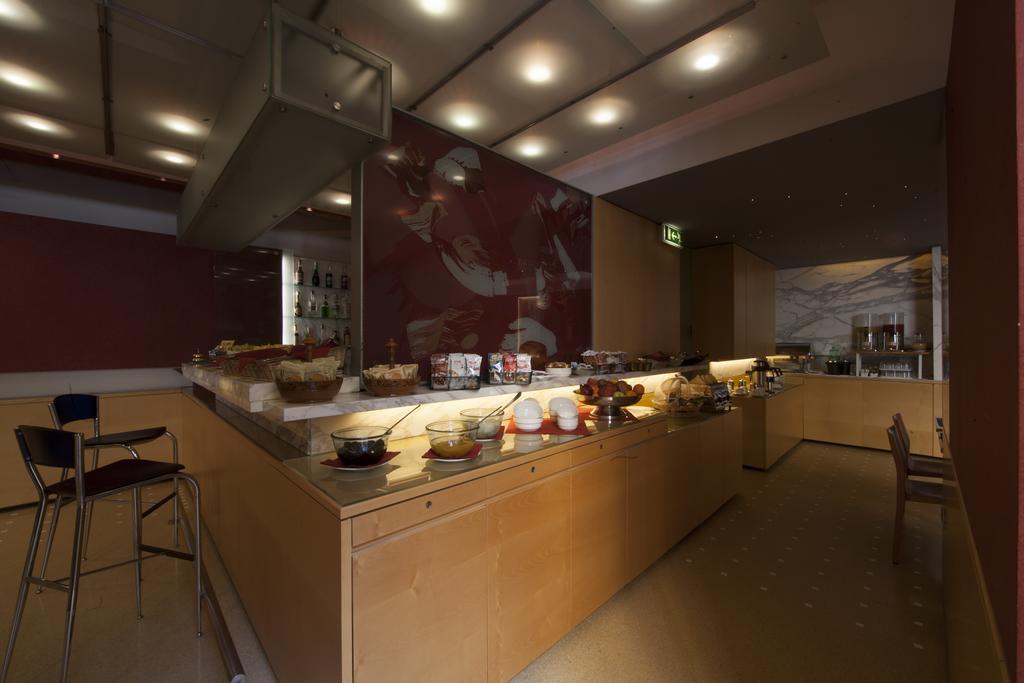 Ariosto Hotel Milan Luaran gambar