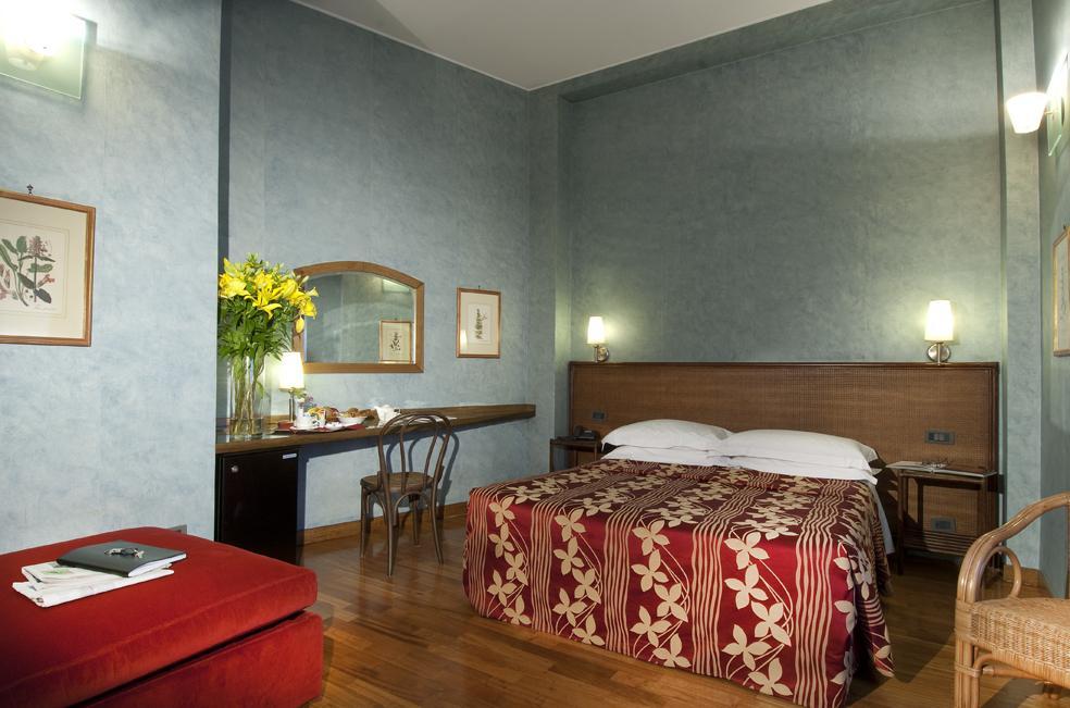 Ariosto Hotel Milan Luaran gambar