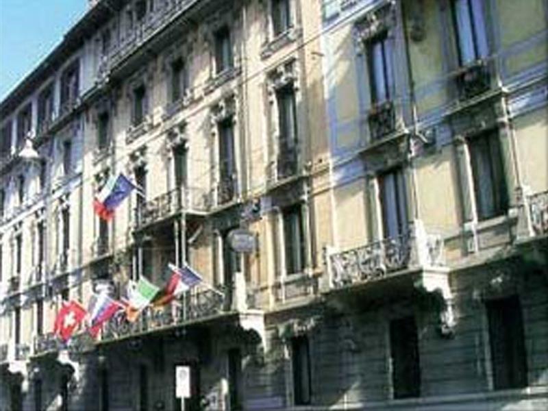 Ariosto Hotel Milan Luaran gambar
