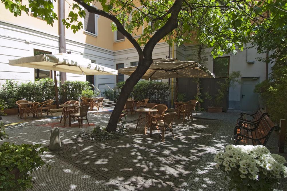 Ariosto Hotel Milan Luaran gambar
