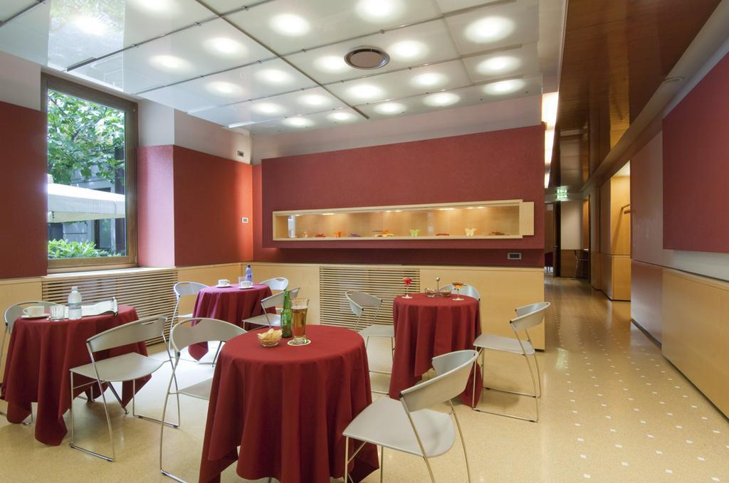 Ariosto Hotel Milan Luaran gambar