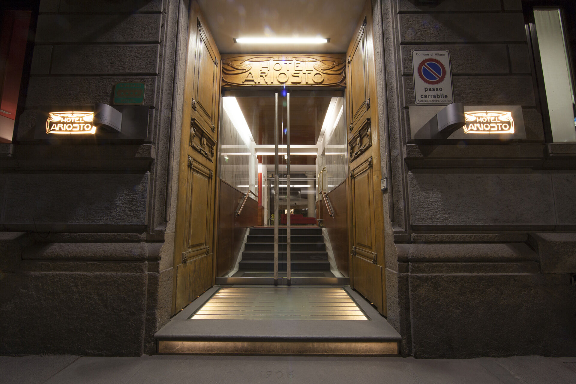 Ariosto Hotel Milan Luaran gambar